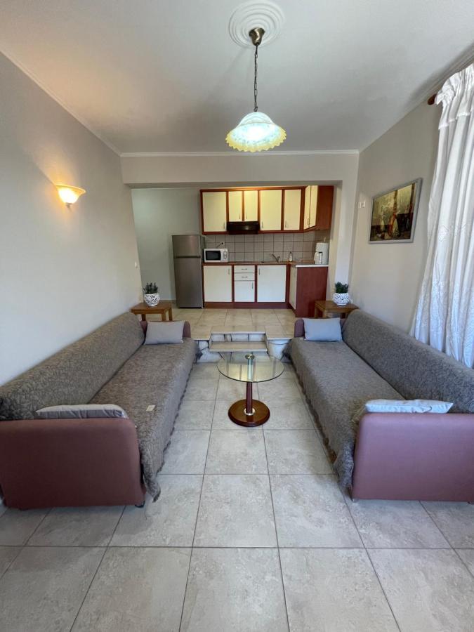 Lola Apartment Liapades
