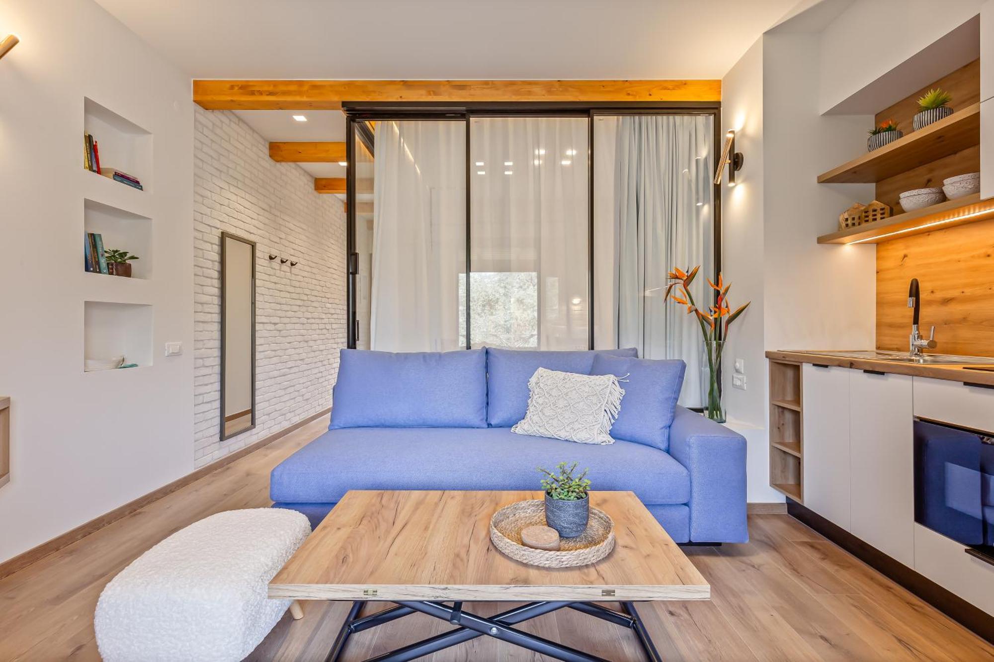Lola Apartment *