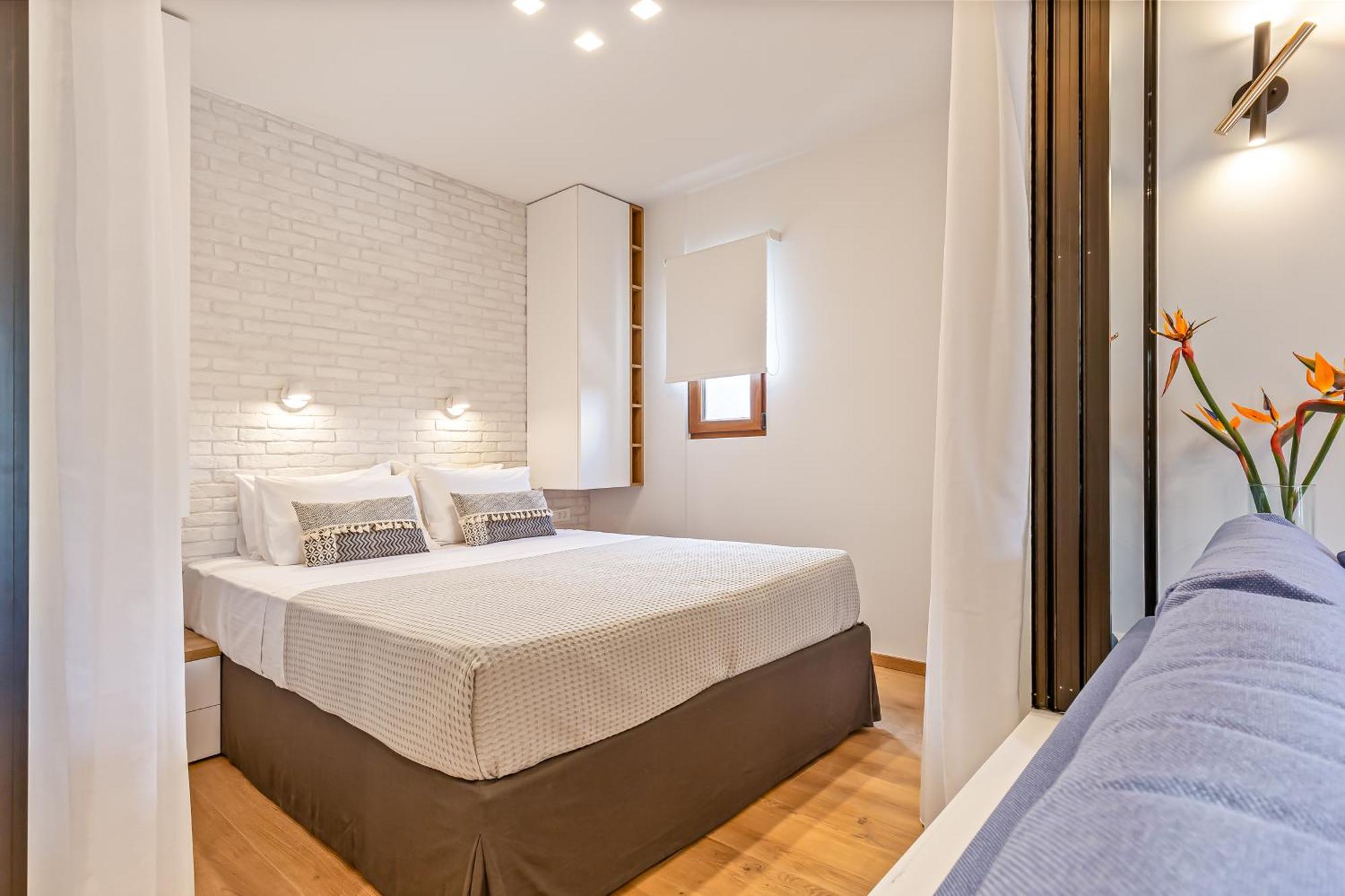 Lola Apartment *